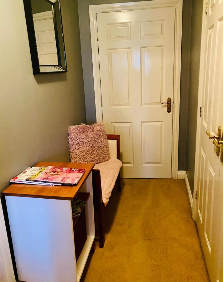 Modern Ground Floor Apartment With Free Parking Very Near Centre Ripon Esterno foto